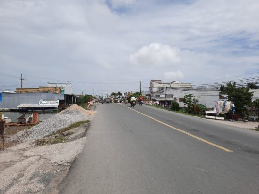 BÁN ĐẤT GẦN CHỢ NHÀ PHẤN XÃ THẠNH PHÚ
