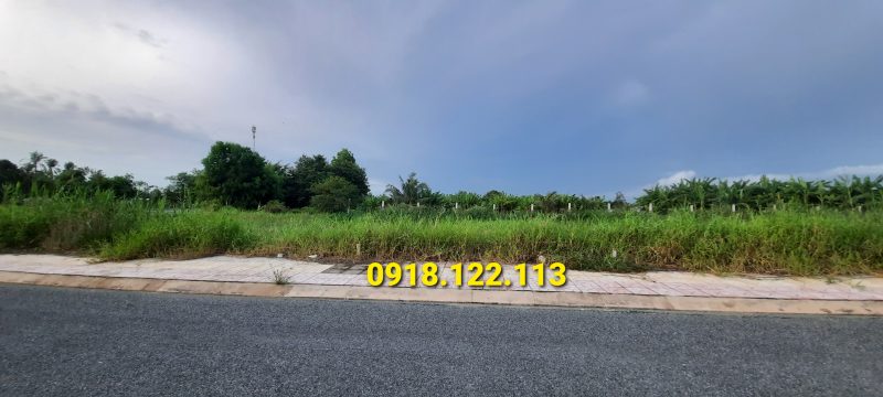 Cần bán lại nền tuyến số 6 Happy Home Cà Mau để thu hồi vốn. Nền vị trí đẹp cạnh trụ sở công an phường Tân Thành